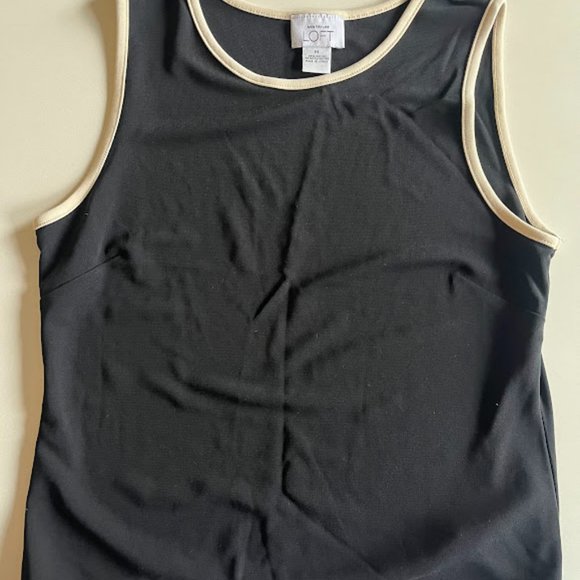 Ann Taylor LOFT top - Picture 1 of 3